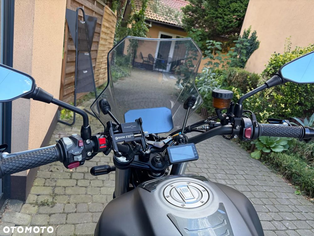 VOGE 500AC - 4