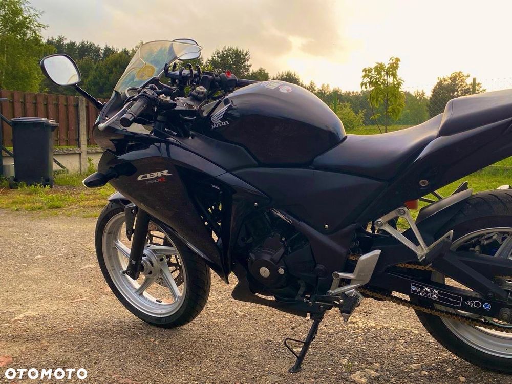 Honda CBR - 3
