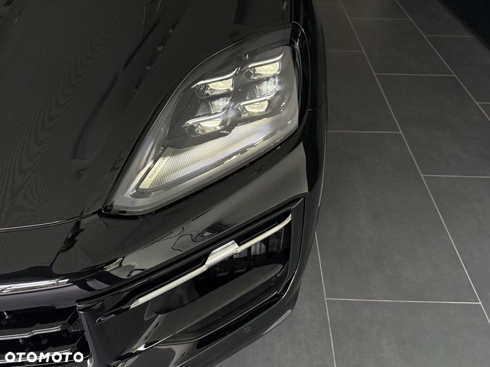 Porsche Cayenne - 9