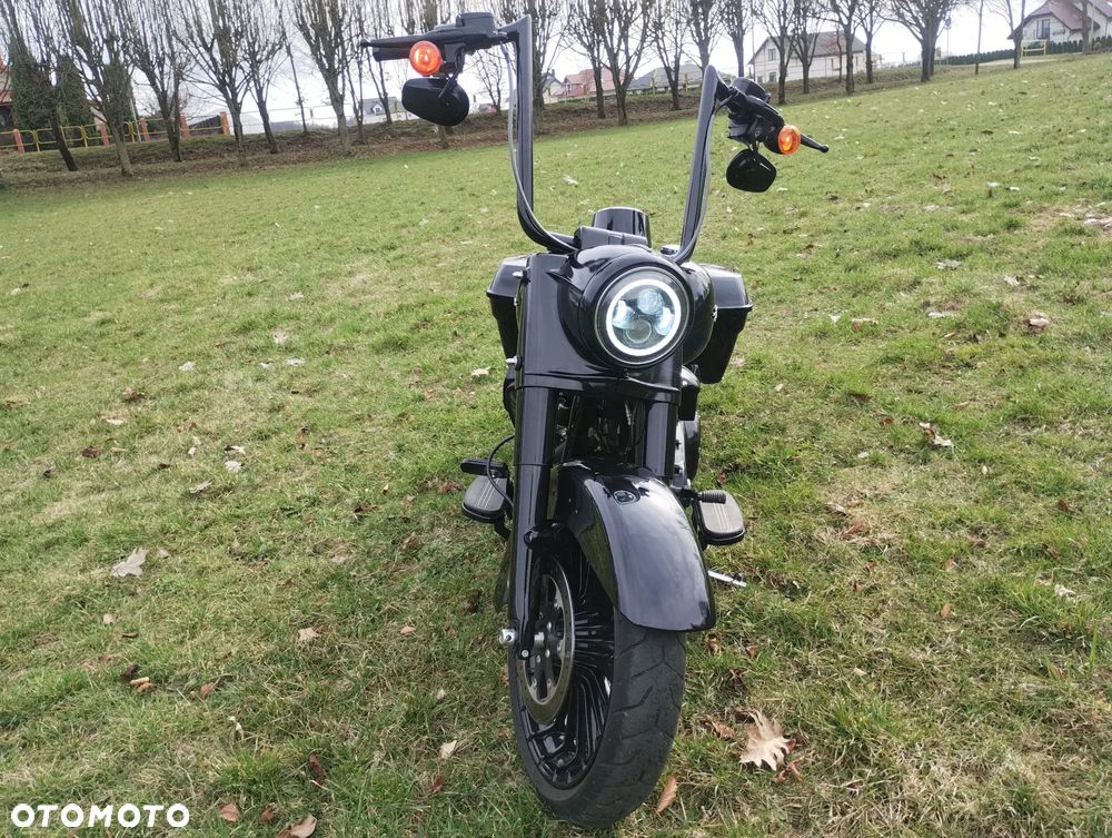 Harley-Davidson Touring Road King - 14