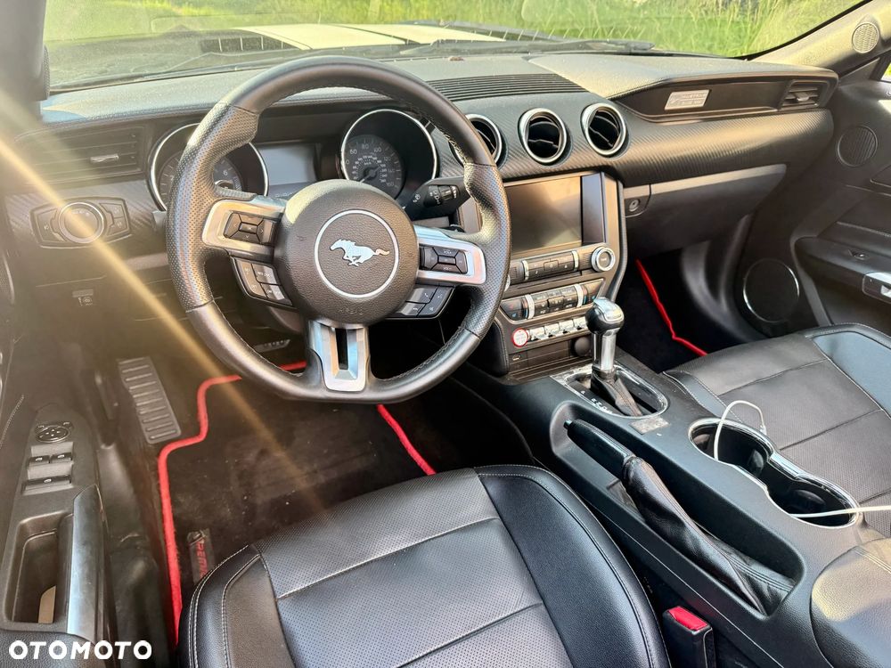 Ford Mustang 3.7 V6 Premium - 12