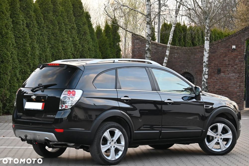 Chevrolet Captiva 3.0 4WD LTZ - 13