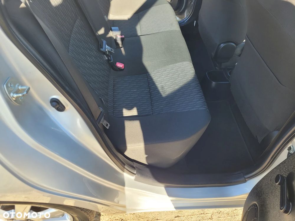 Toyota Yaris 1.0 VVT-i Cool - 24