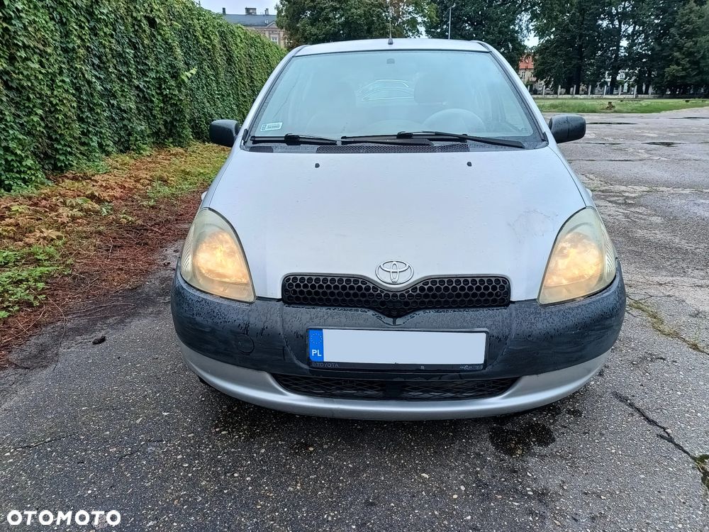 Toyota Yaris - 2