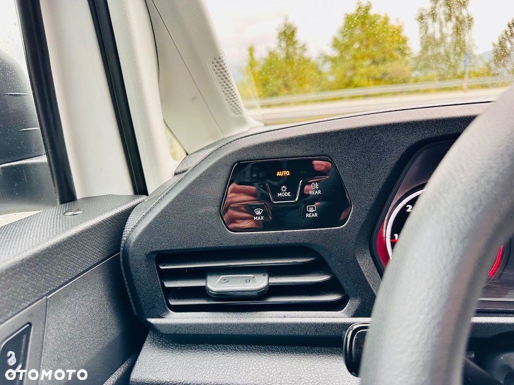 Volkswagen Caddy - 28