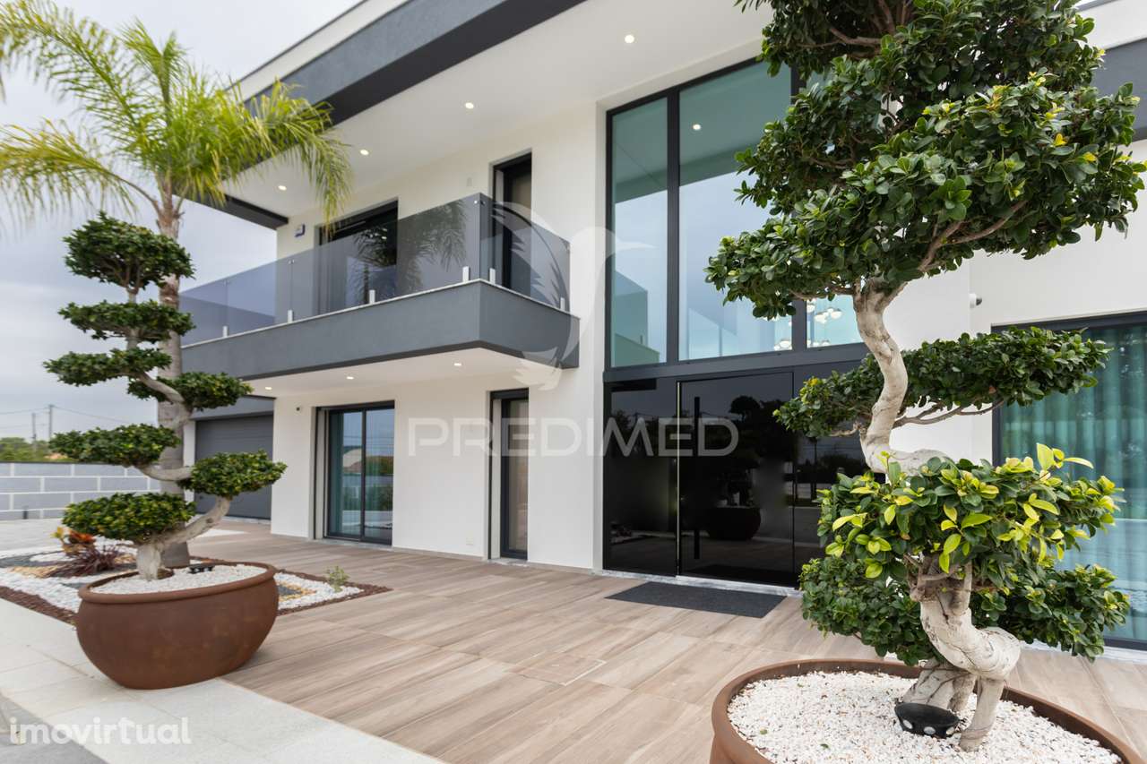 Propriedade Única no coração de Azeitão - Nova - Grande imagem: 2/33