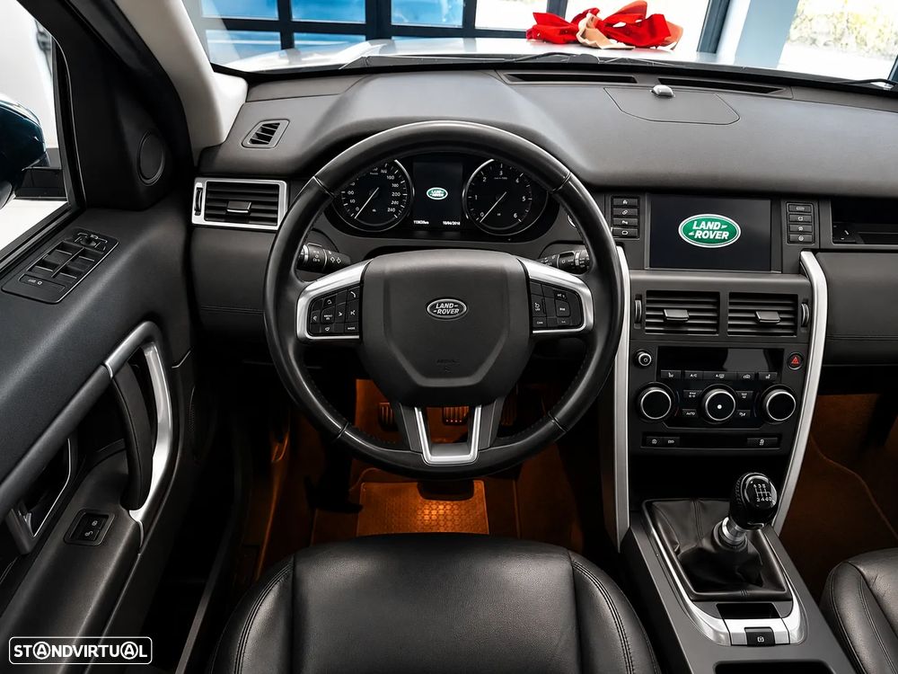 Land Rover Discovery Sport 2.0 eD4 HSE - 2