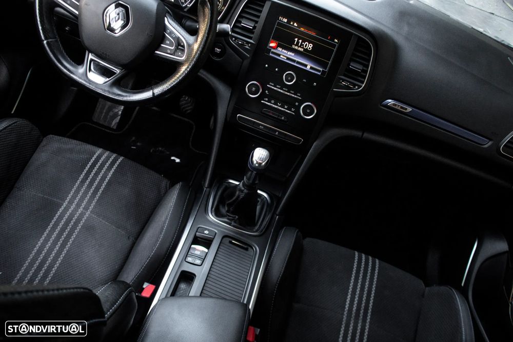 Renault Mégane Sport Tourer 1.5 dCi GT Line - 31