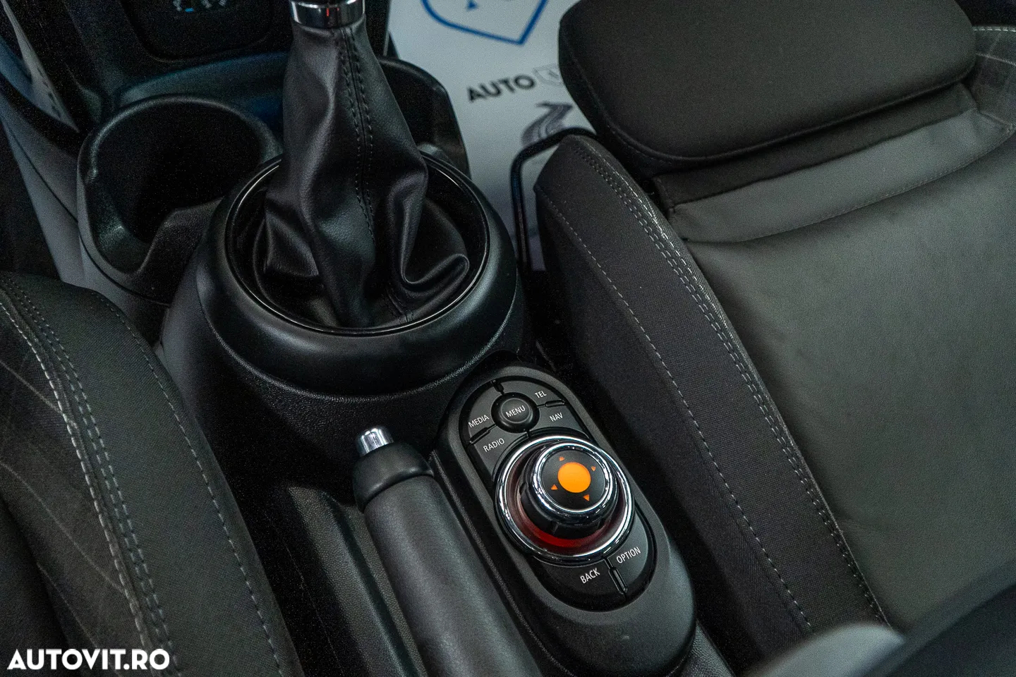 Mini Cooper S Sport-Aut. - 25