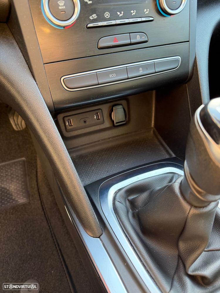 Renault Mégane Sport Tourer 1.5 Blue dCi Limited - 14