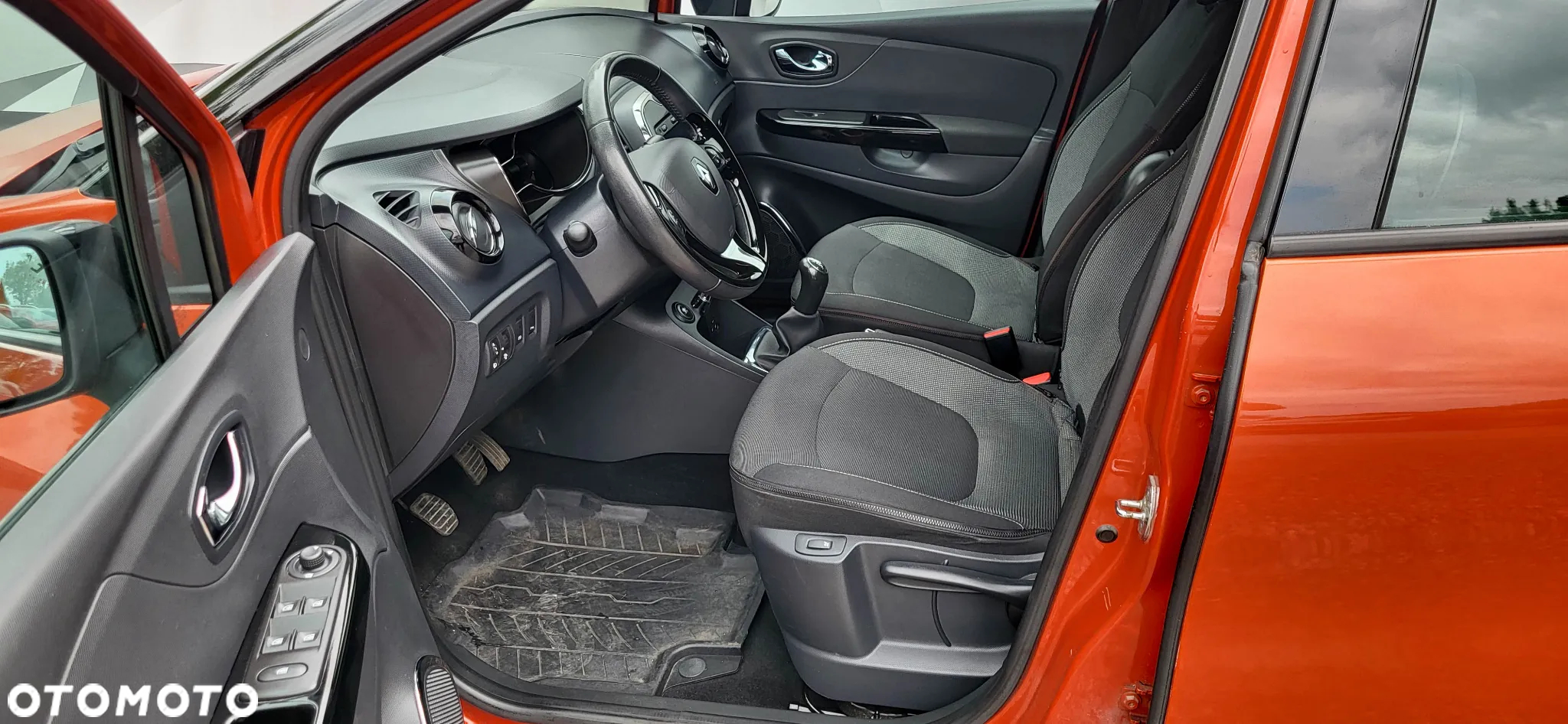 Renault Captur (ENERGY) TCe 90 INTENS - 17