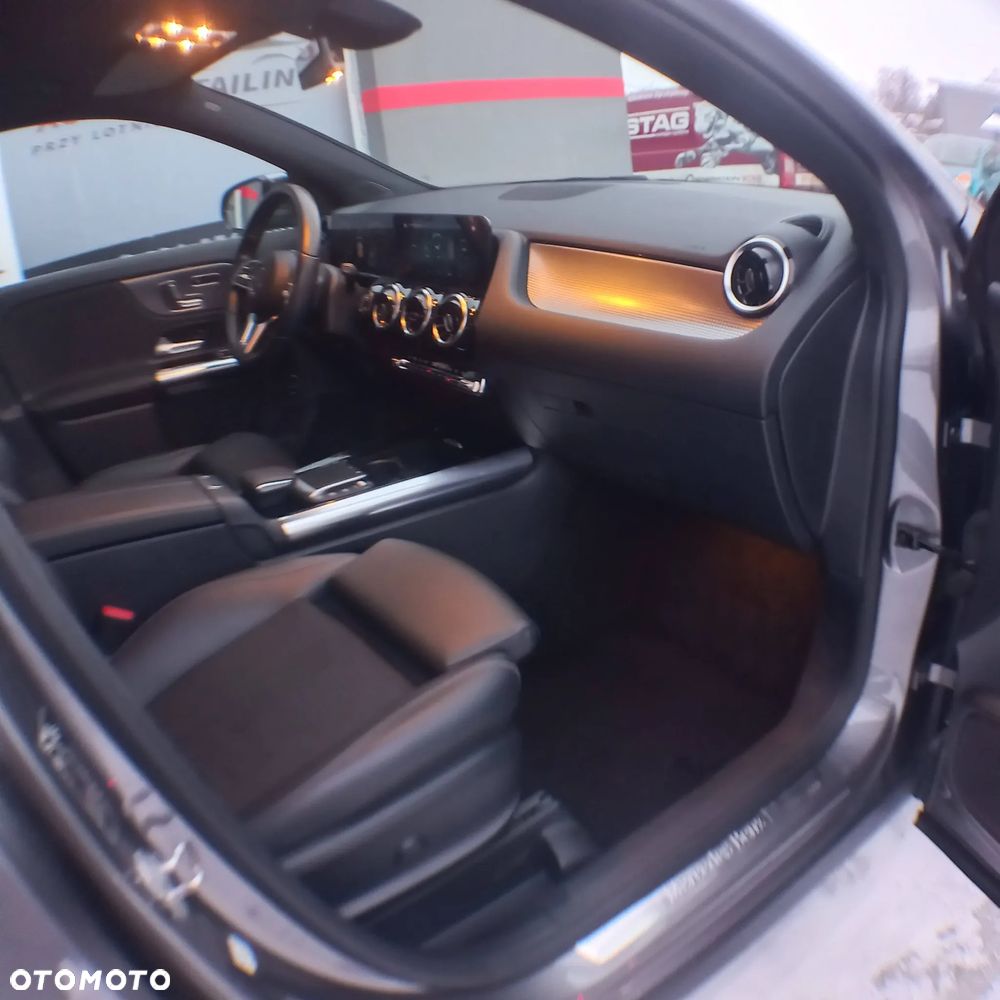 Mercedes-Benz GLA 180 d Business Edition - 3