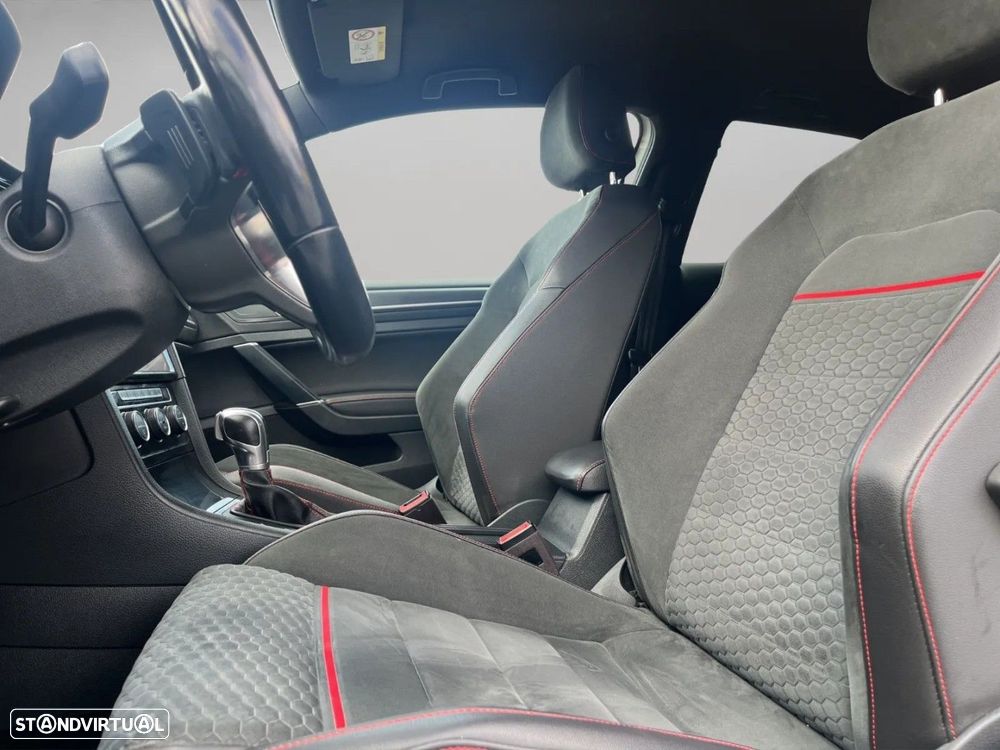 VW Golf 2.0 TSI GTI DSG Performance - 9