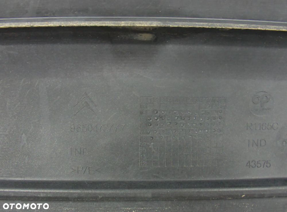 Citroen C5 Zderzak tył KCWD - 13