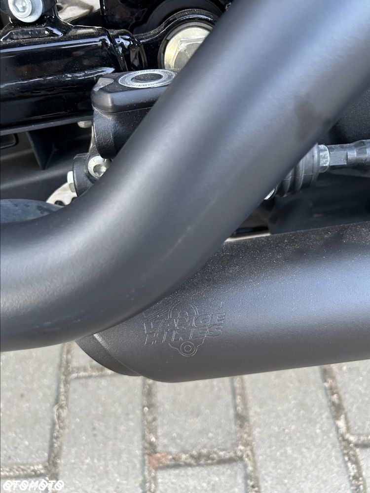 Harley-Davidson Sportster Iron 883 - 8
