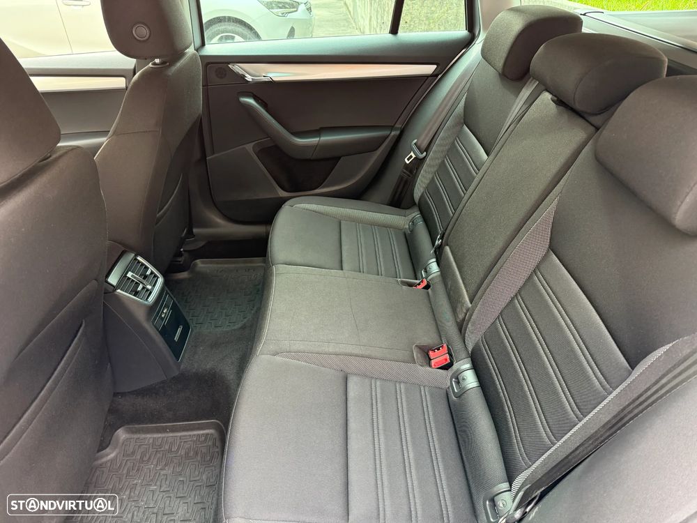Skoda Octavia Break 1.6 TDi Active - 5