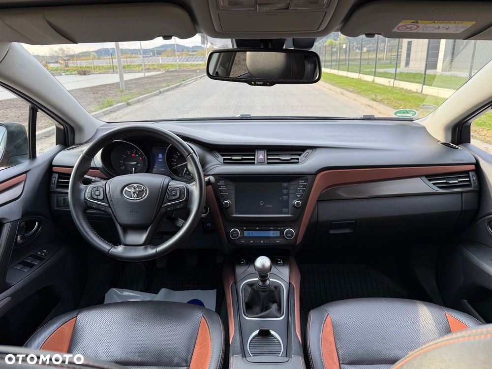 Toyota Avensis Touring Sports 1.8 Edition S+ - 22