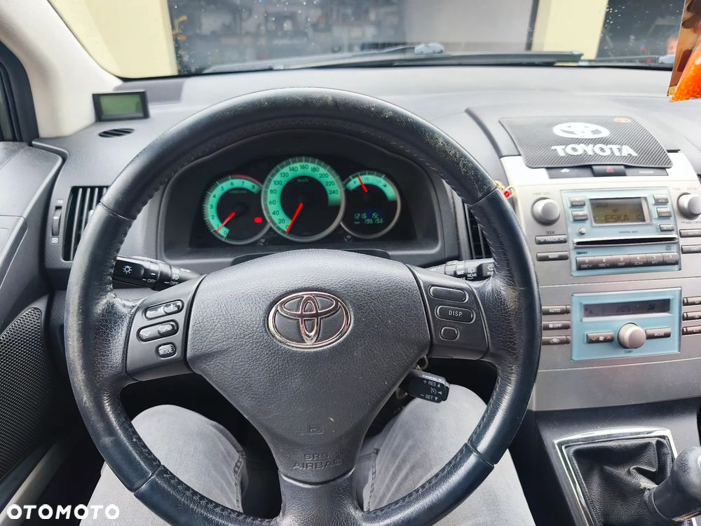 Toyota Corolla Verso - 7