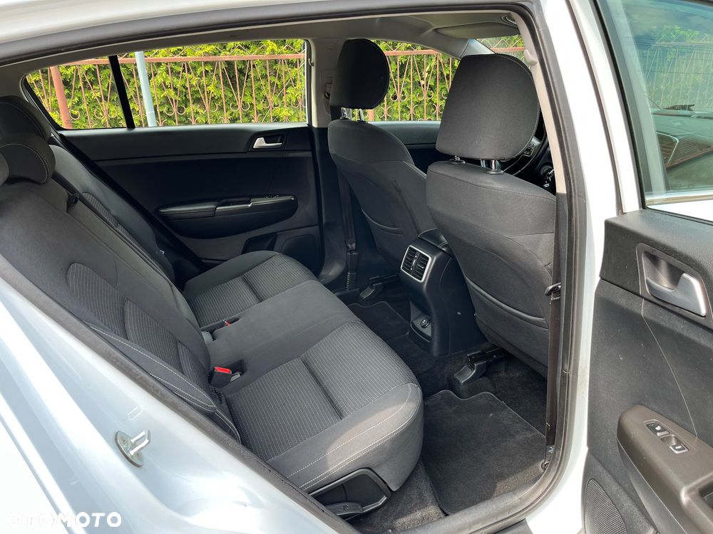 Kia Sportage 1.6 GDI 2WD DREAM-TEAM EDITION - 17