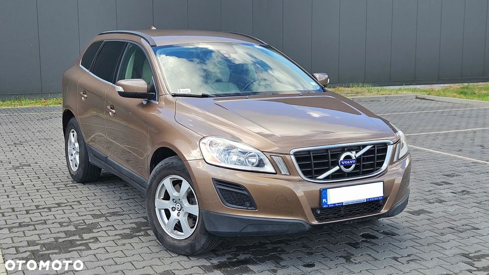 Volvo XC 60 D5 AWD Momentum - 2