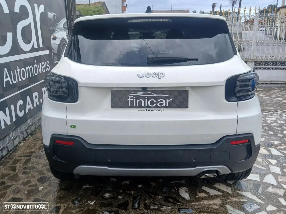 Jeep Avenger 1.2 e-Hybrid Summit DCT - 34
