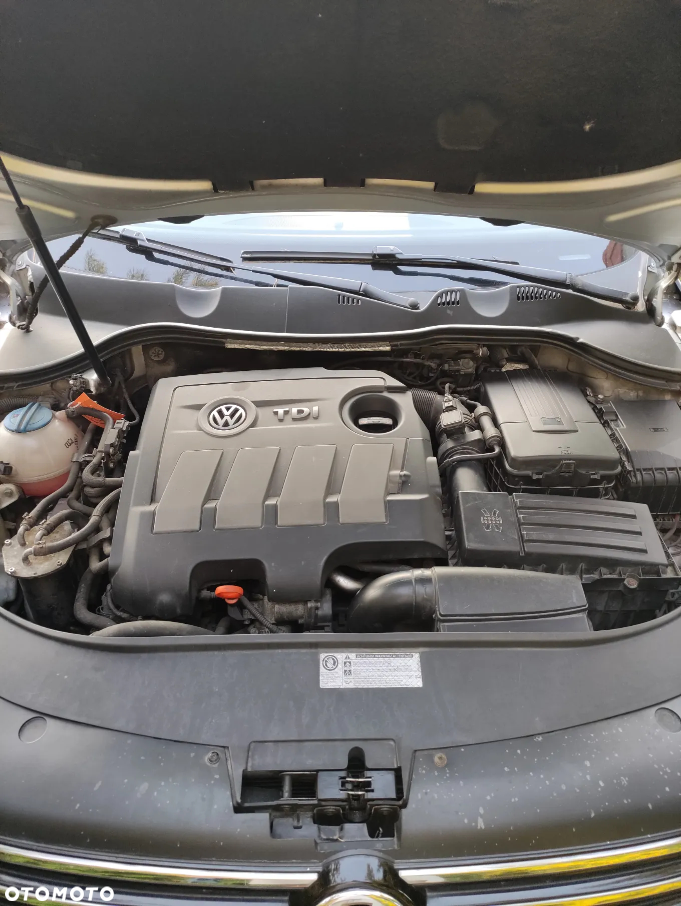 Volkswagen Passat 1.6 TDI DPF BlueMot Comfortline - 12