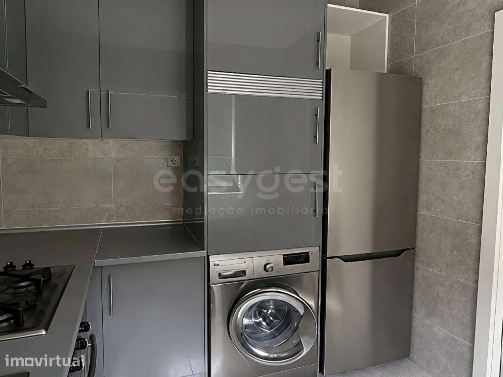 Apartamento exclusivo com Logradouro Privativo em Alvalade - Grande imagem: 2/16