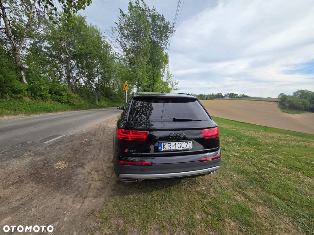 Audi Q7 - 4