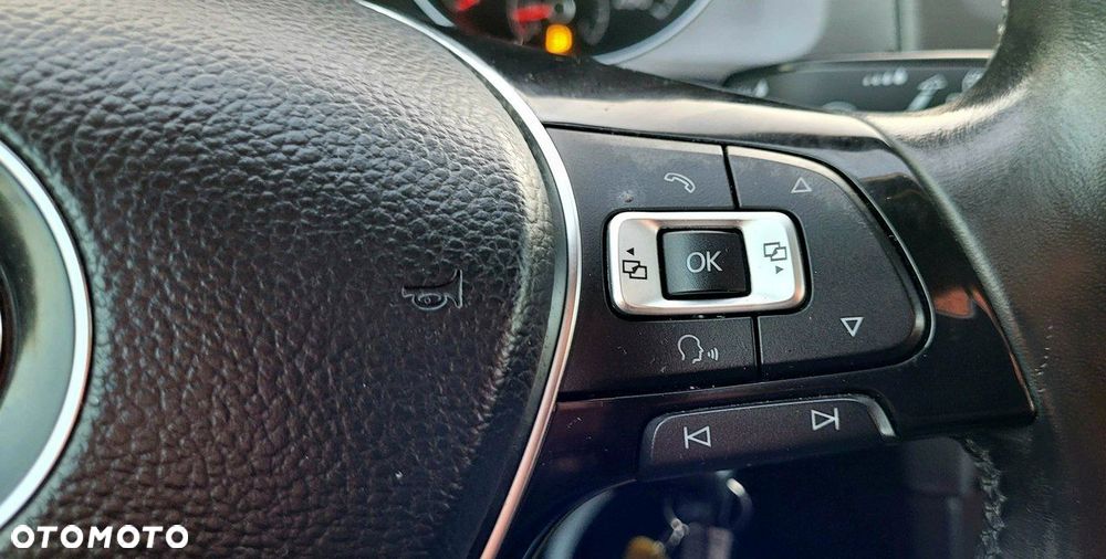 Volkswagen Golf 1.6 TDI BlueMotion Technology Lounge - 14