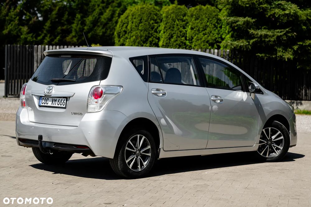 Toyota Verso 1.6 D-4D 5-Sitzer Start/Stop Edition S+ - 4