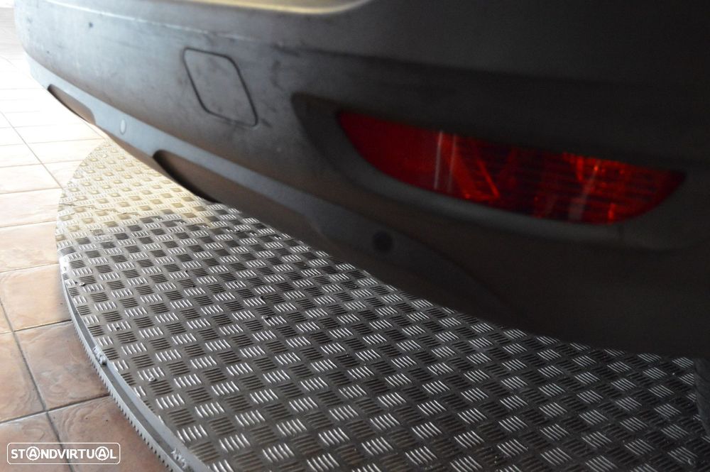 Peugeot 5008 1.2 PureTech Allure EAT6 - 23