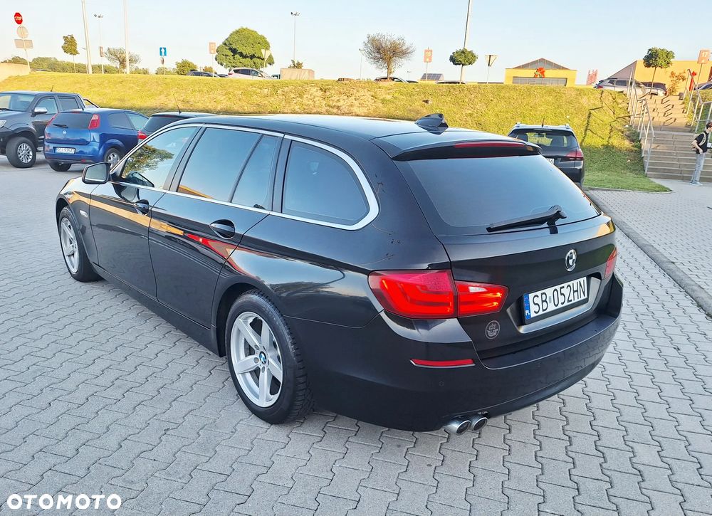 BMW Seria 5 520d - 5