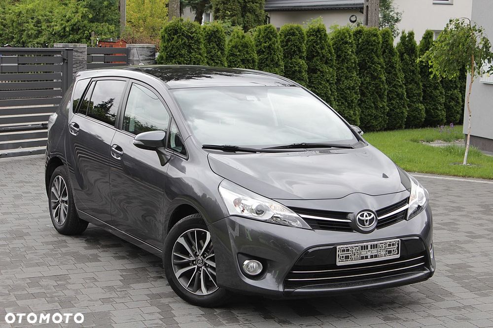 Toyota Verso 1.8 Prestige MS EU6 - 14