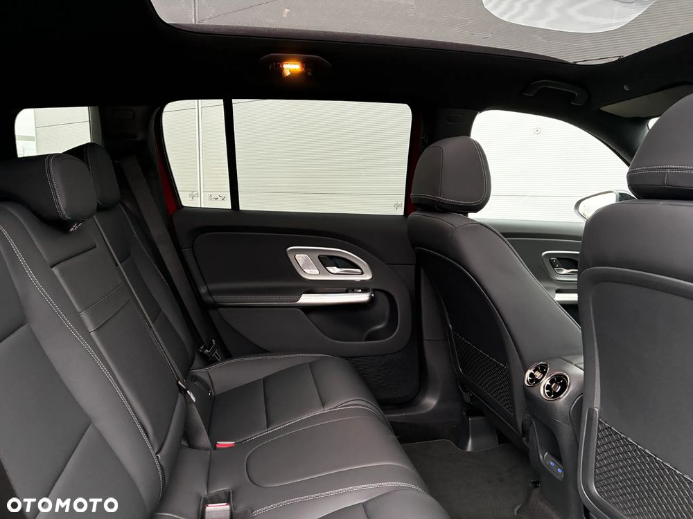 Mercedes-Benz GLB 200 mHEV 8G-eDCT - 8