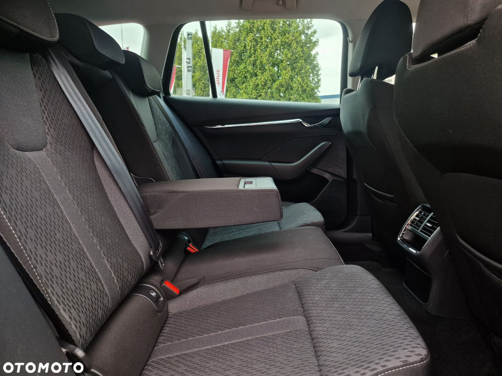 Skoda Octavia 2.0 TDI Style DSG - 15