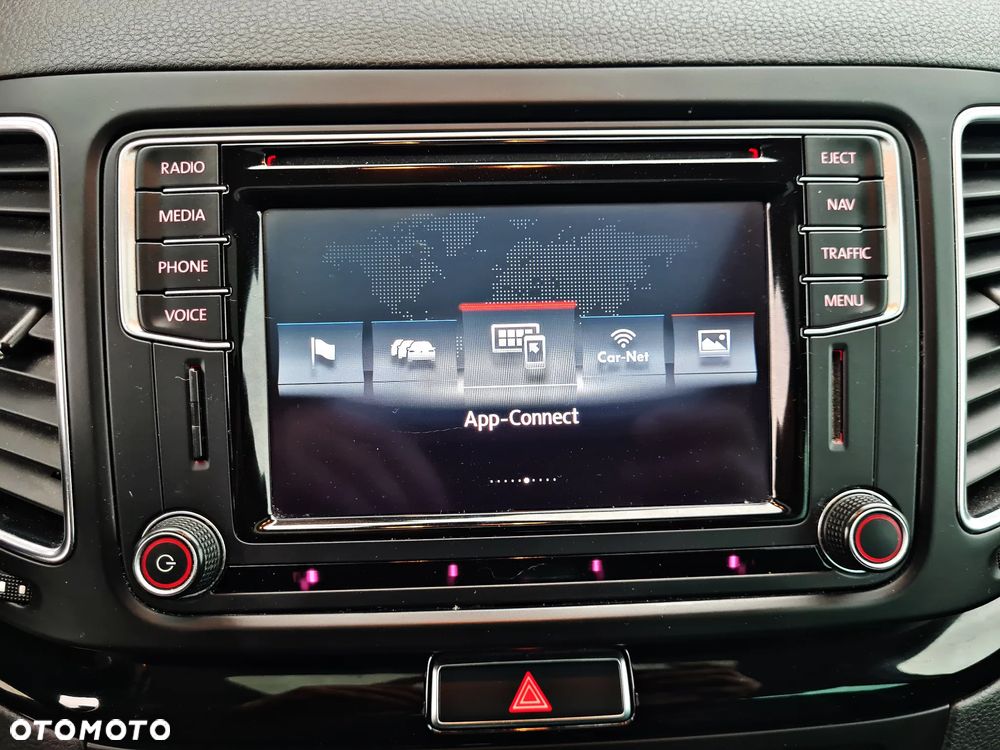 Volkswagen Sharan 2.0 TDI DSG (BlueMotion Technology) Highline - 25