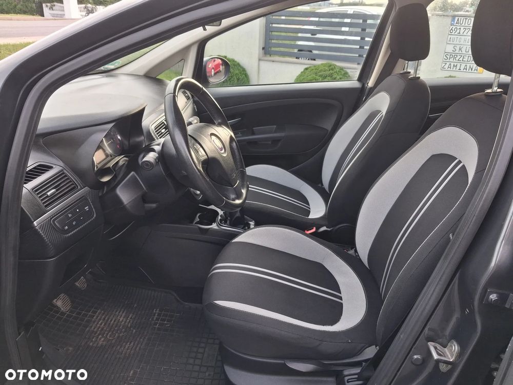 Fiat Grande Punto - 8