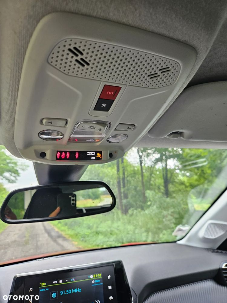 Peugeot 208 Elektromotor 136 GT - 11