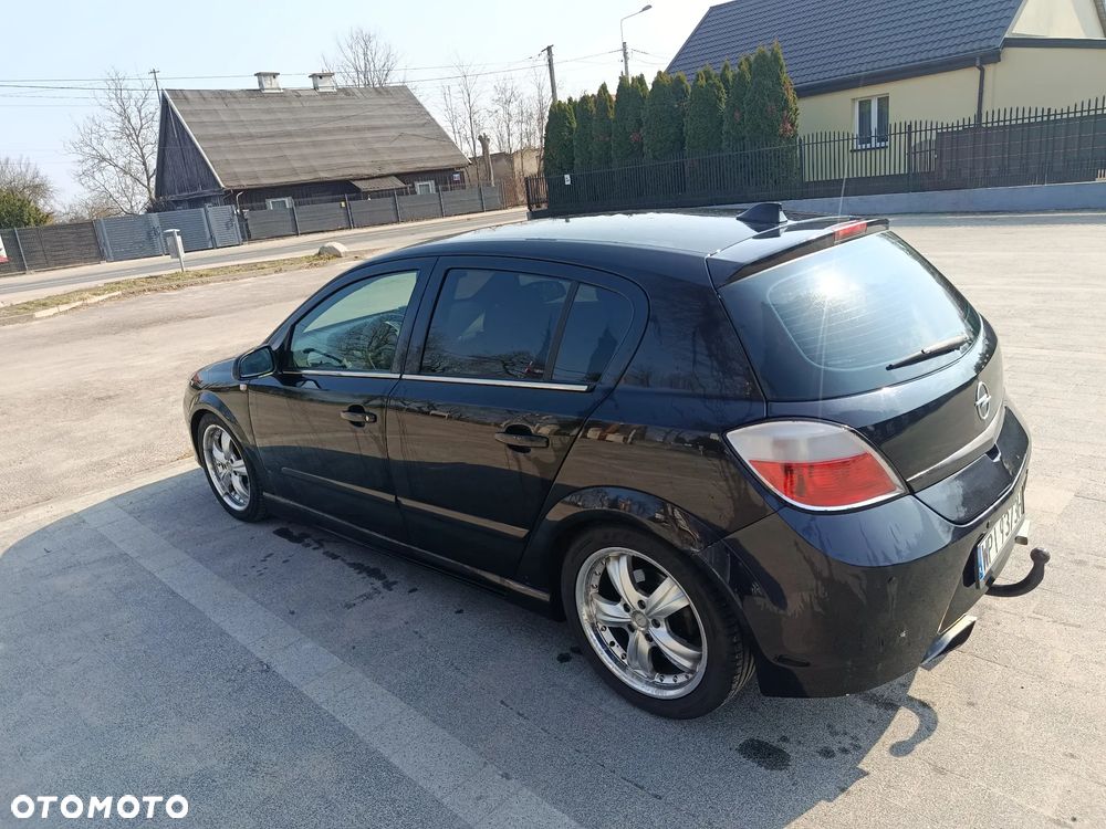 Opel Astra 2.0 Turbo Sport - 4