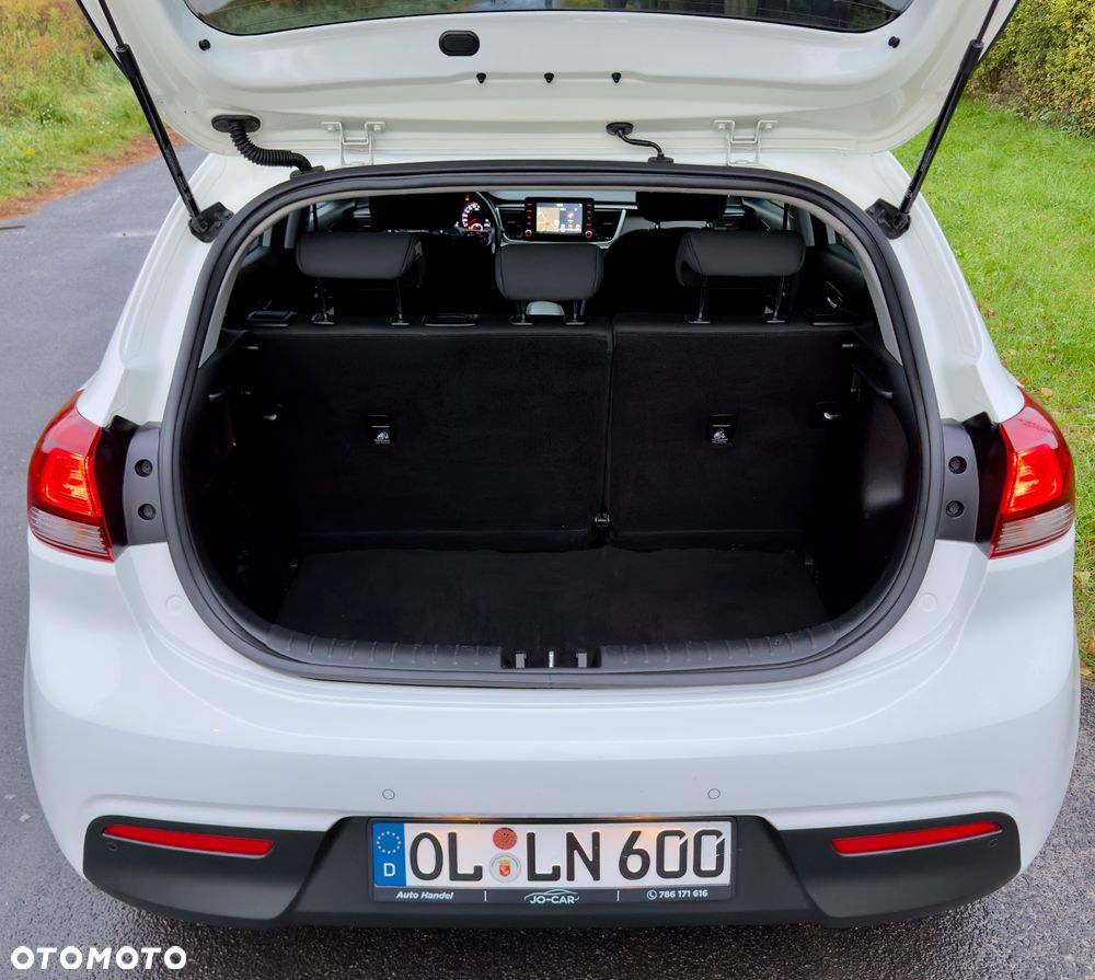 Kia Rio 1.0 T-GDI 100 Dream-Team Edition - 18