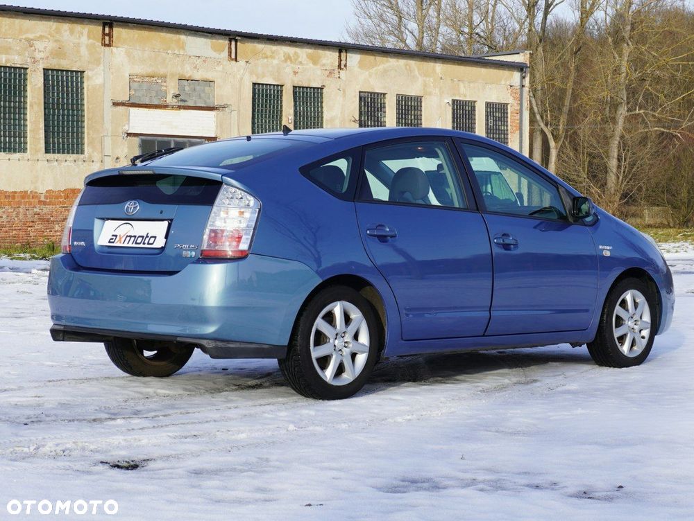 Toyota Prius 1.5 VVT-i Sol - 3