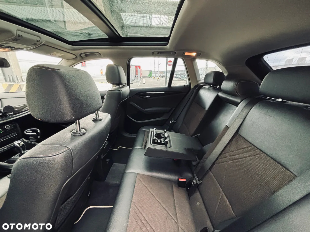 BMW X1 sDrive18d xLine - 12