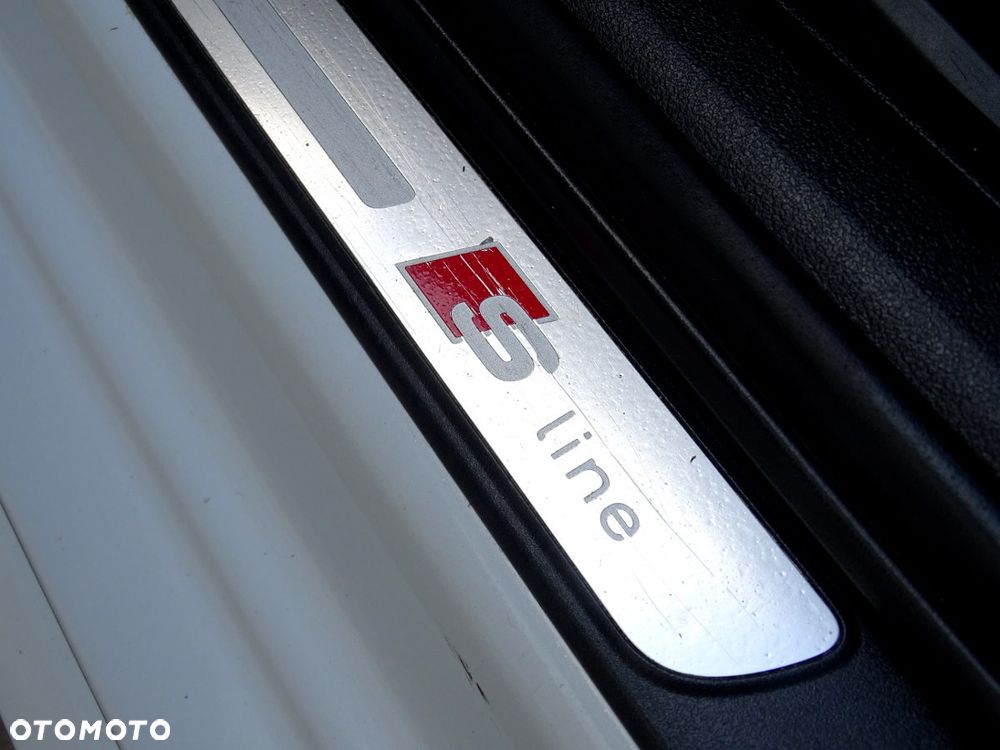Audi A4 Avant 2.0 TDI DPF multitronic Ambiente - 11