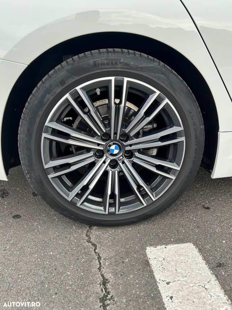BMW Seria 3 318d Touring Aut. M Sport - 11
