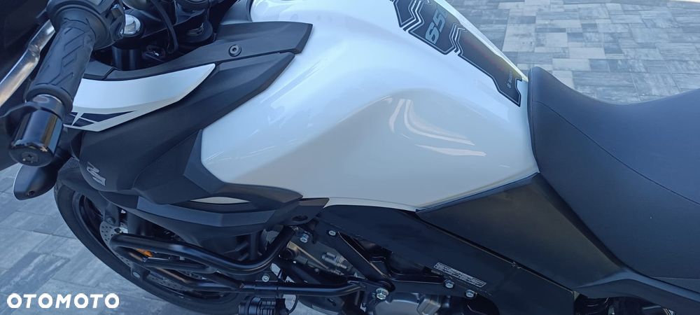 Suzuki V-STROM - 11