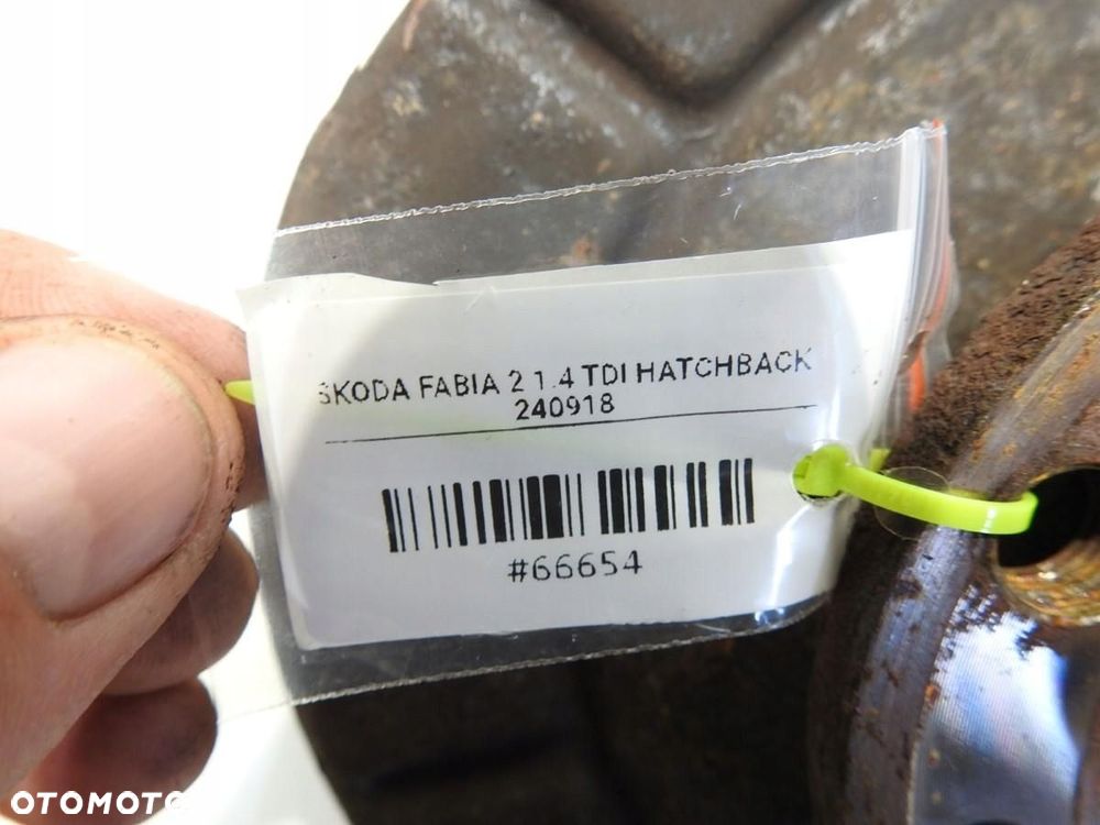 PIASTA ZWROTNICA PRAWY PRZÓD SKODA FABIA II 1.4 TDI - 4