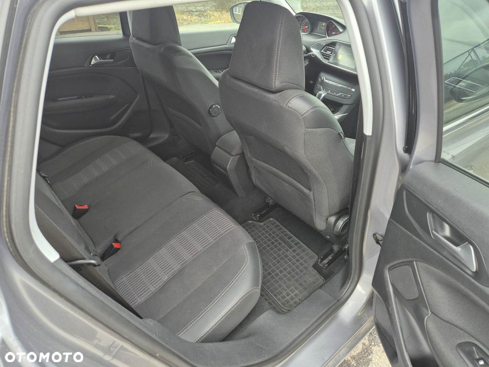 Peugeot 308 BlueHDi 120 EAT6 Stop & Start Active - 12