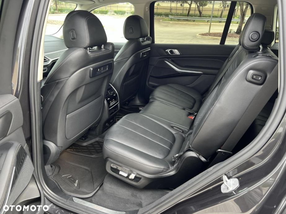 BMW X7 xDrive40i sport - 18