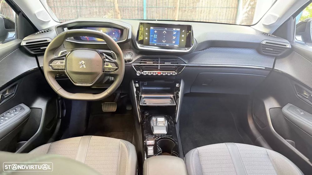 Peugeot 208 1.2 PureTech Allure Pack EAT8 - 24