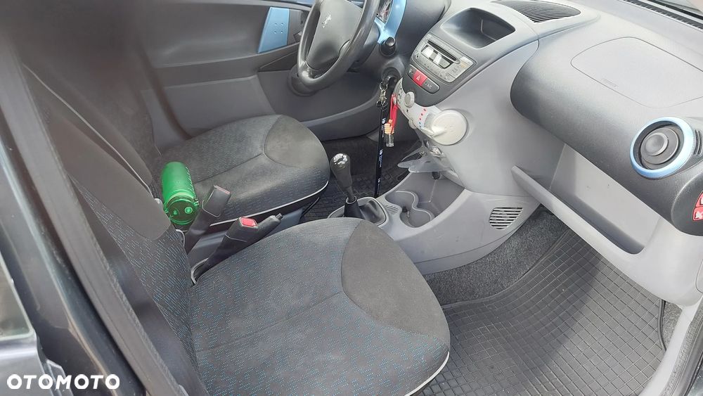 Peugeot 107 - 8
